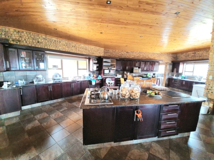 10 Bedroom Property for Sale in Swartruggens North West